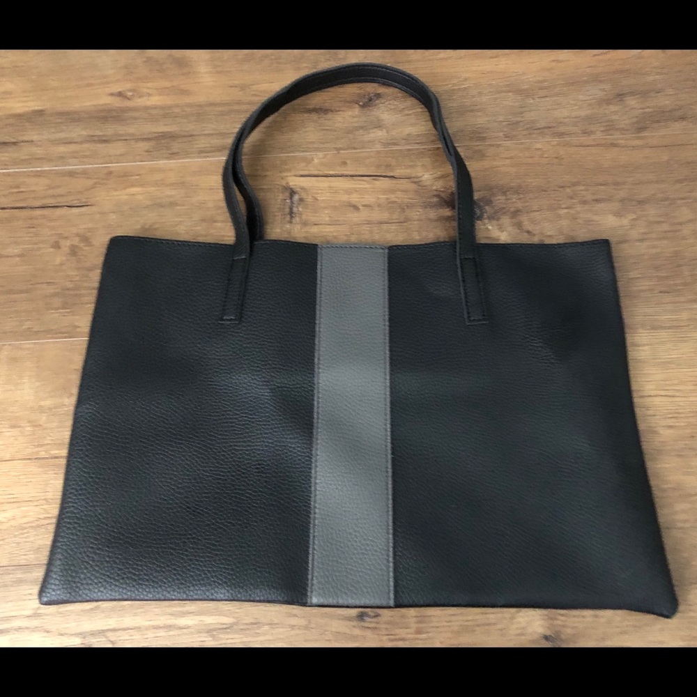 VINCE CAMUTO-NWOT Vegan Leather Tote